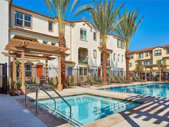 Building Photo - Newer Townhouse for lease in Eastvale.