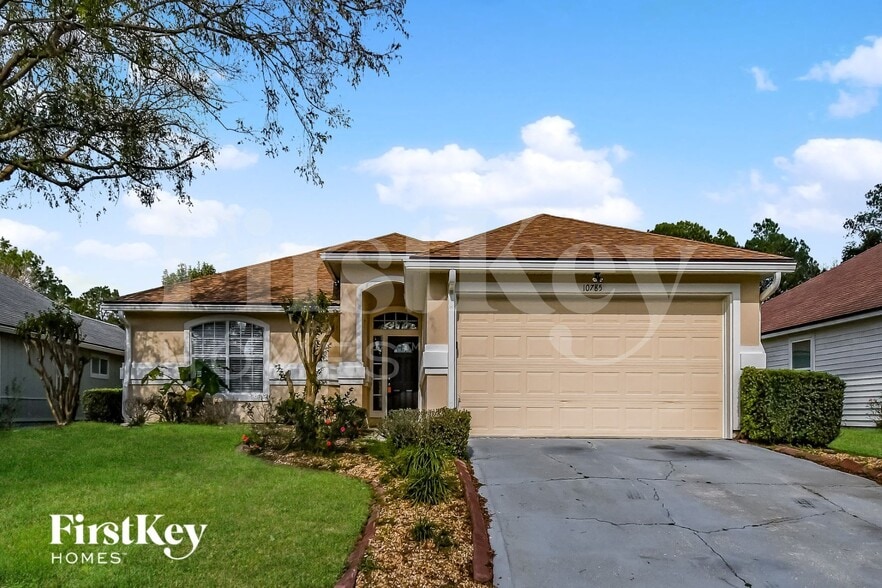 Building Photo - 10785 Las Colinas Way