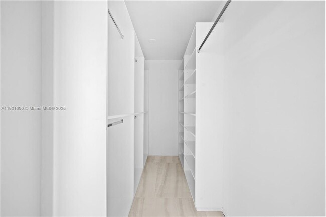 Building Photo - 230 174th St