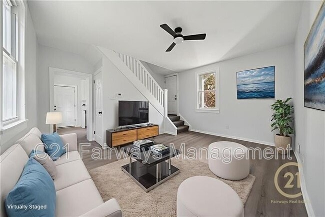 Building Photo - 233 E 19th Ave