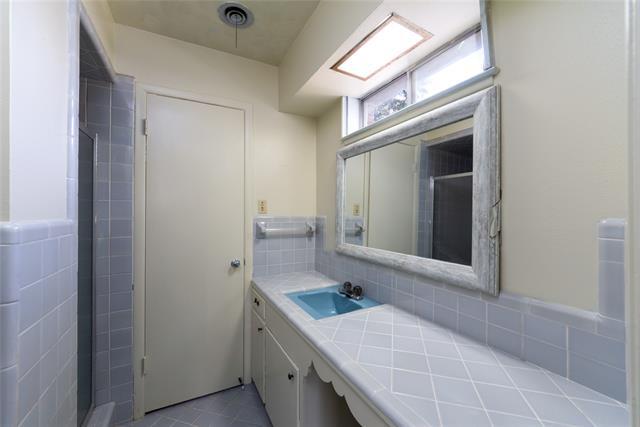 Building Photo - 3217 Cedarcroft Ln