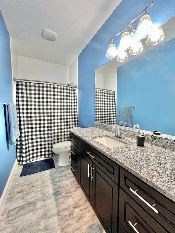 Building Photo - 2100 Pomegranate Ct