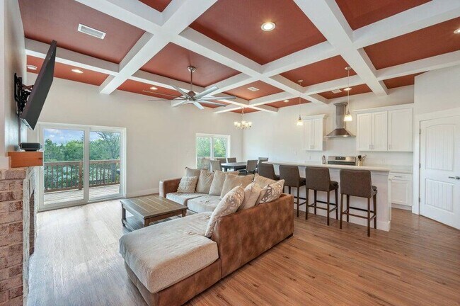 Building Photo - 508 Hideaway Ln