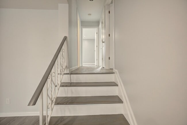 Building Photo - 450 Jefferson Ave