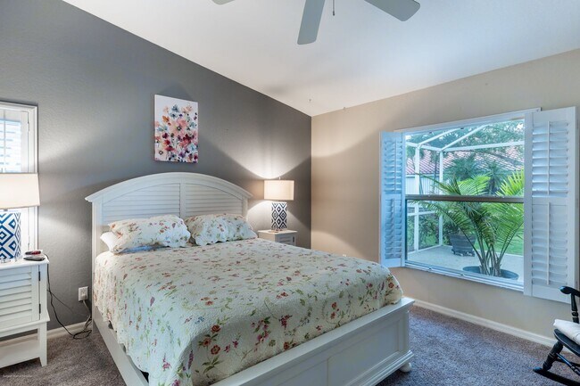 Building Photo - IMMACULATE TURNKEY FURNISHED- NEAR TWIN IS...