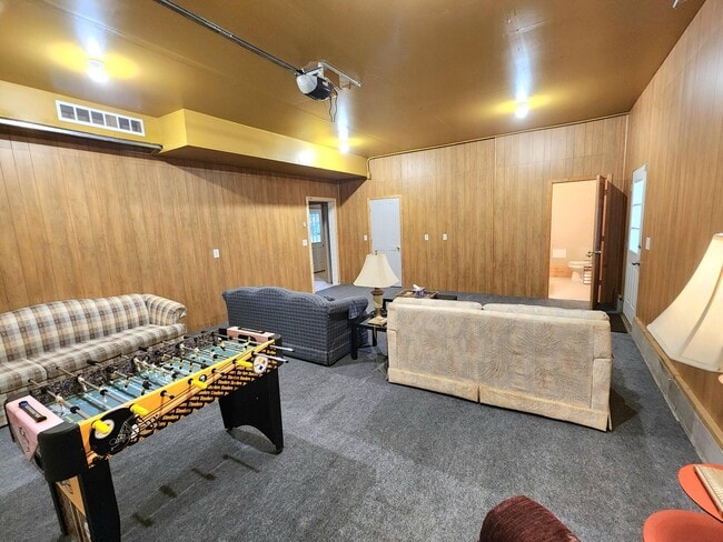 Building Photo - 6039 Morris Lake Rd