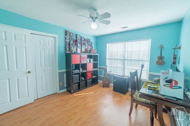 Building Photo - 373 Teal Lake Dr