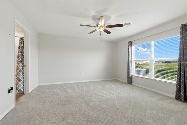Building Photo - 3903 Silver Strand Trl
