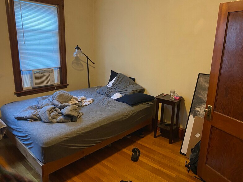 Building Photo - 144 Nonantum St