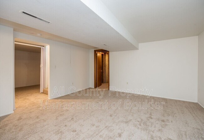 Building Photo - 1517 Stuart St