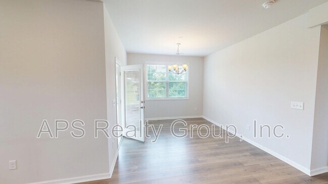 Building Photo - 4415 Sapphire Ct