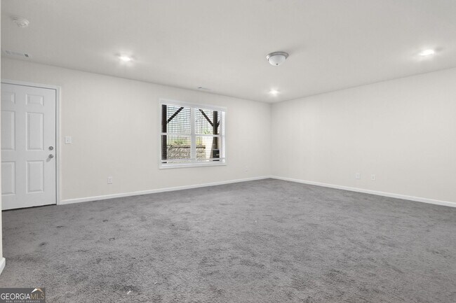 Building Photo - 232 Cashes Dr
