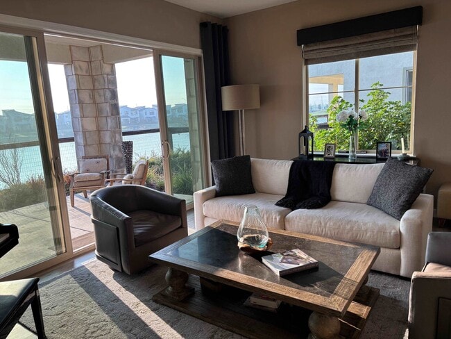 Building Photo - 2282 Solace Vis