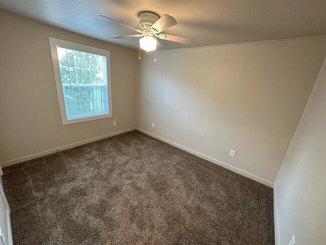 Building Photo - 1328 Trenary Way