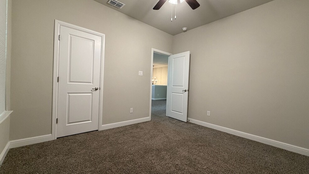 Building Photo - 1654 Reed Dr
