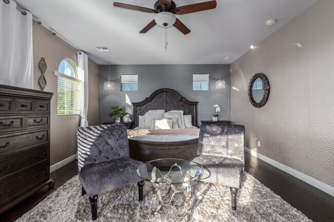 Building Photo - INCREDIBLE Executive Style homes in the po...