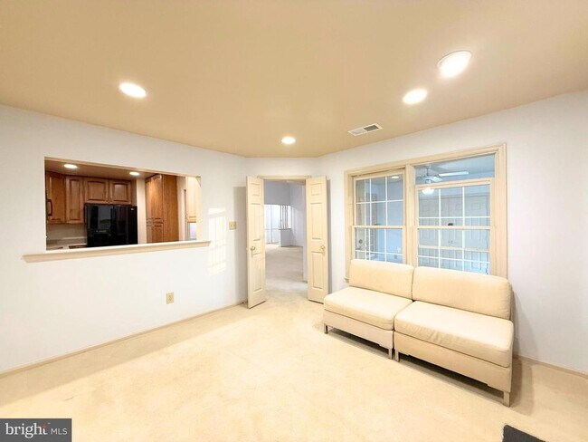 Building Photo - 10706 Kings Riding Way