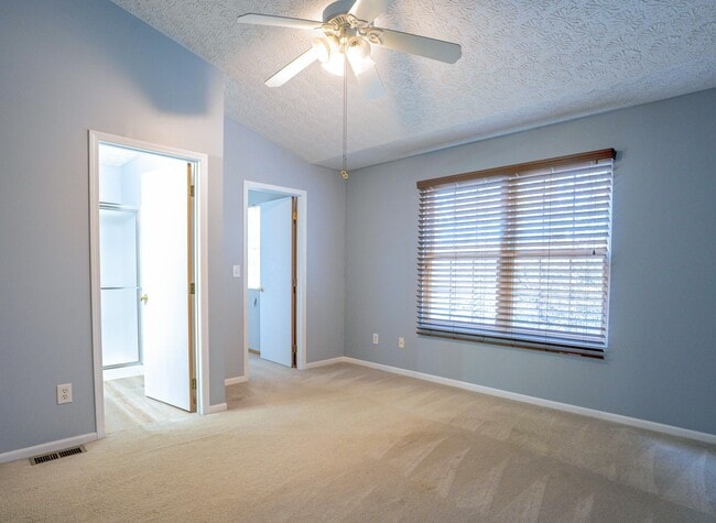 Building Photo - 5500 Glendalough St
