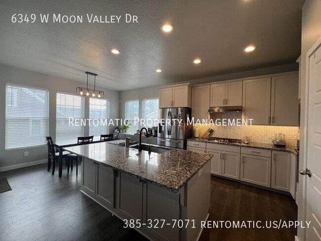Building Photo - 6349 W Moon Vly Dr