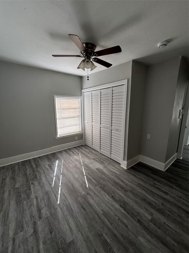 Building Photo - 4125 Avenue M