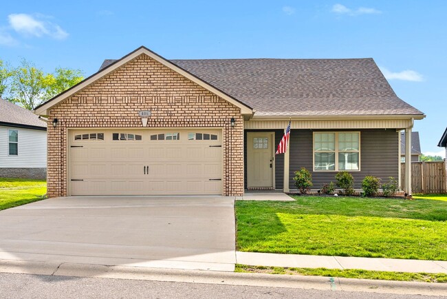 Primary Photo - Pet Friendly Three Bedroom!
