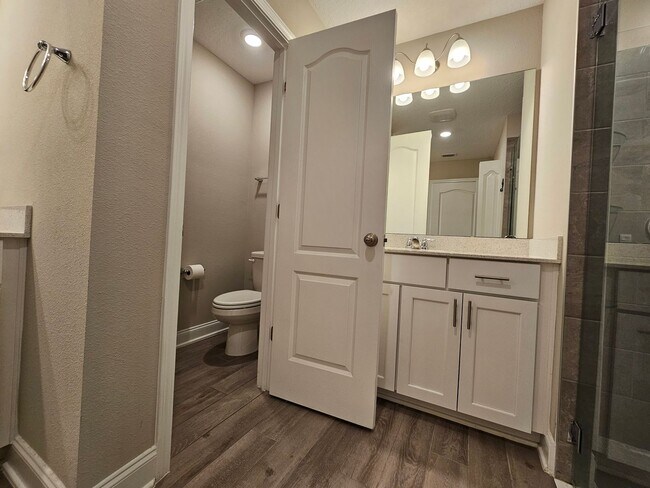 Building Photo - Sawmill Branch 4 Bedroom 2 Bath 3 Car Gara...