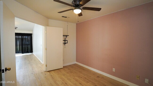 Building Photo - 15231 N 87th Dr