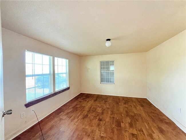Building Photo - 131 Algodon St