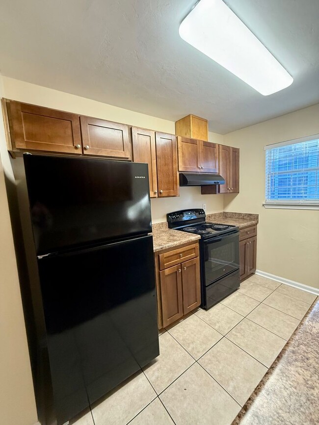 Building Photo - Available NOW 3BD / 2BA Home For Rent!!