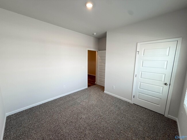 Building Photo - 124 Betty Williams Dr
