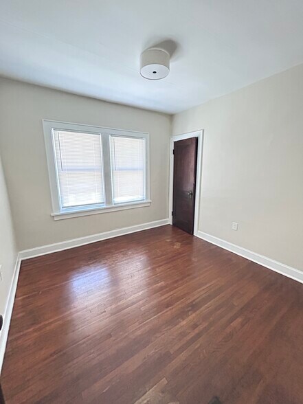 Building Photo - 183 W Pacemont Rd