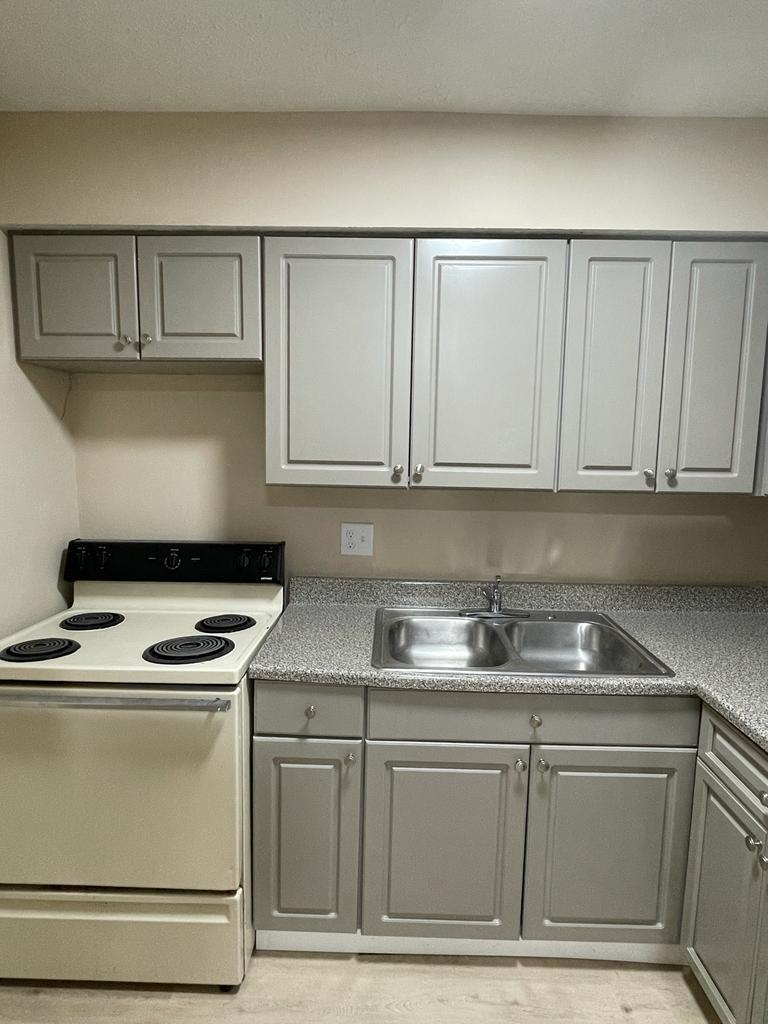 Building Photo - 6856 Garden Terrace Rd