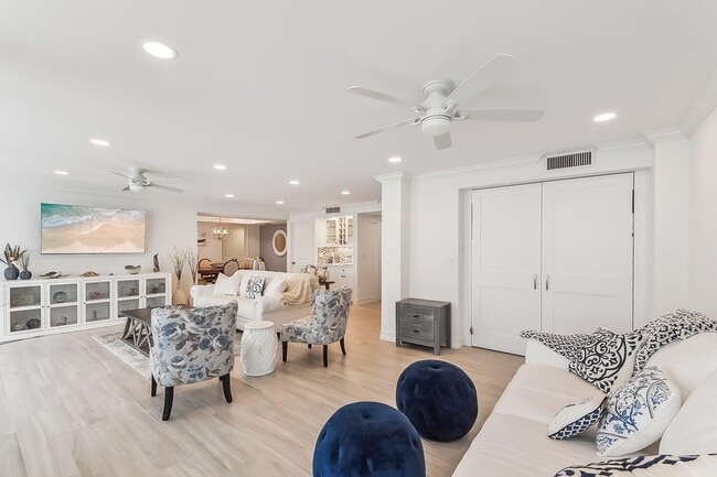 Building Photo - 3590 S Ocean Blvd