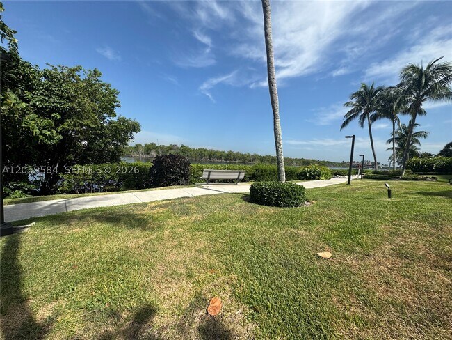 Building Photo - 4201 N Ocean Blvd