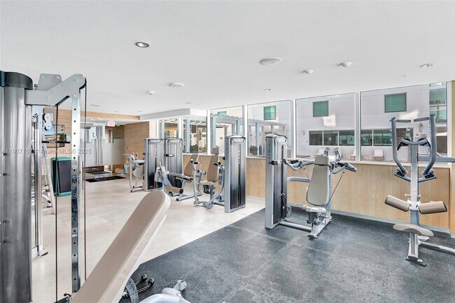 Building Photo - 400 Sunny Isles Blvd