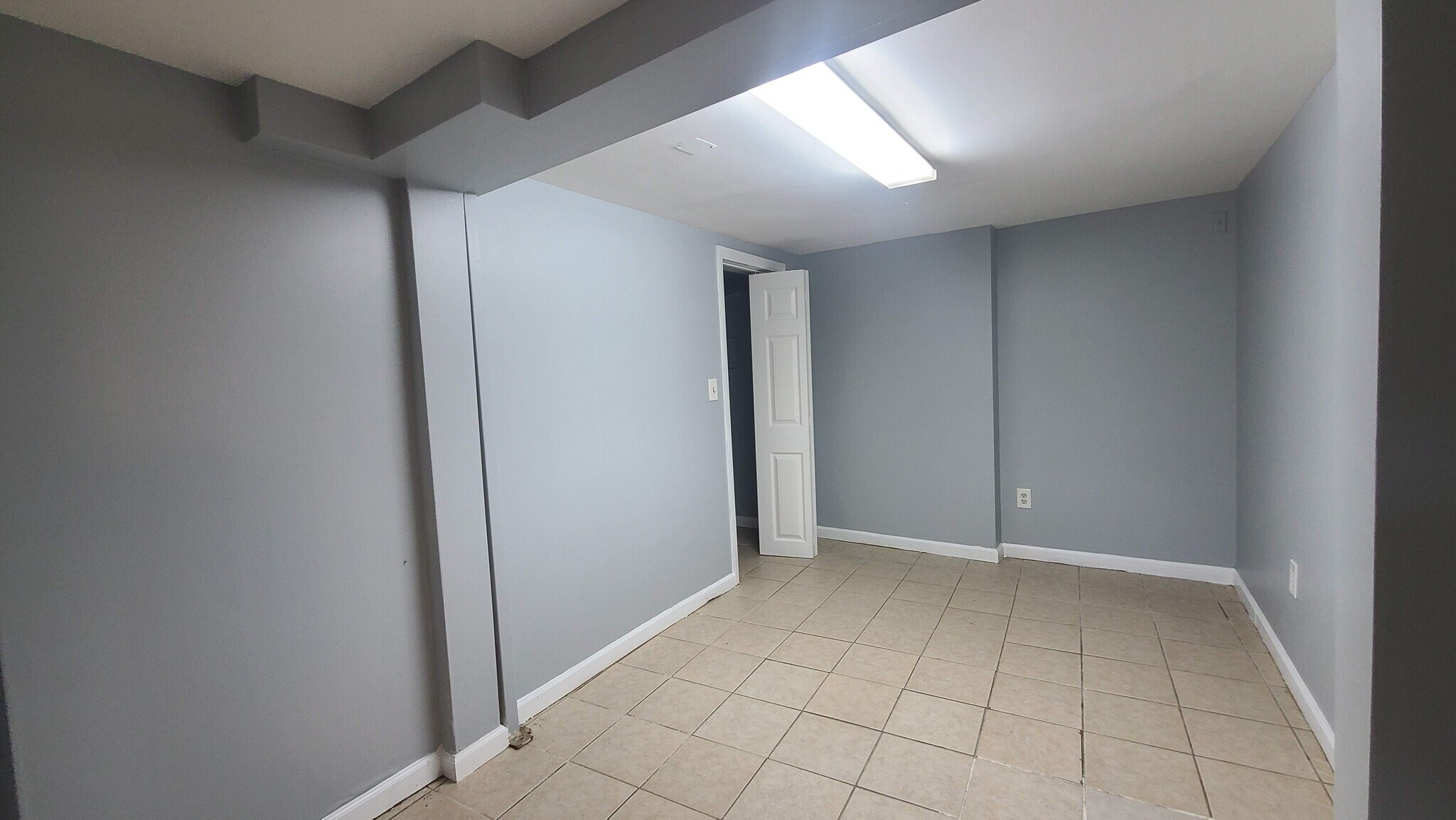 Building Photo - 6206 Newkirk Ave