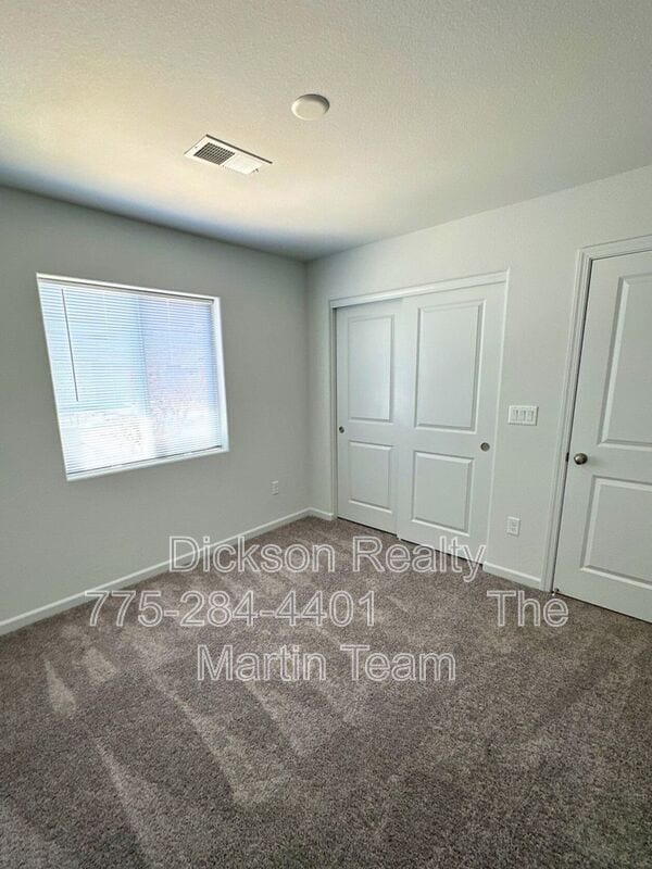 Building Photo - 501 Paradise Vly Rd