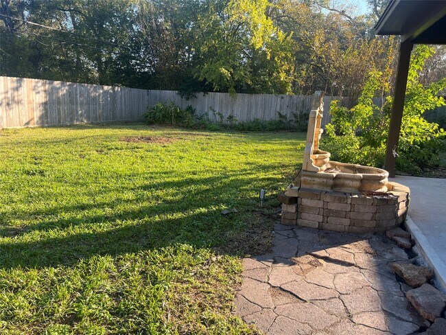 Building Photo - 8910 Greiner Dr