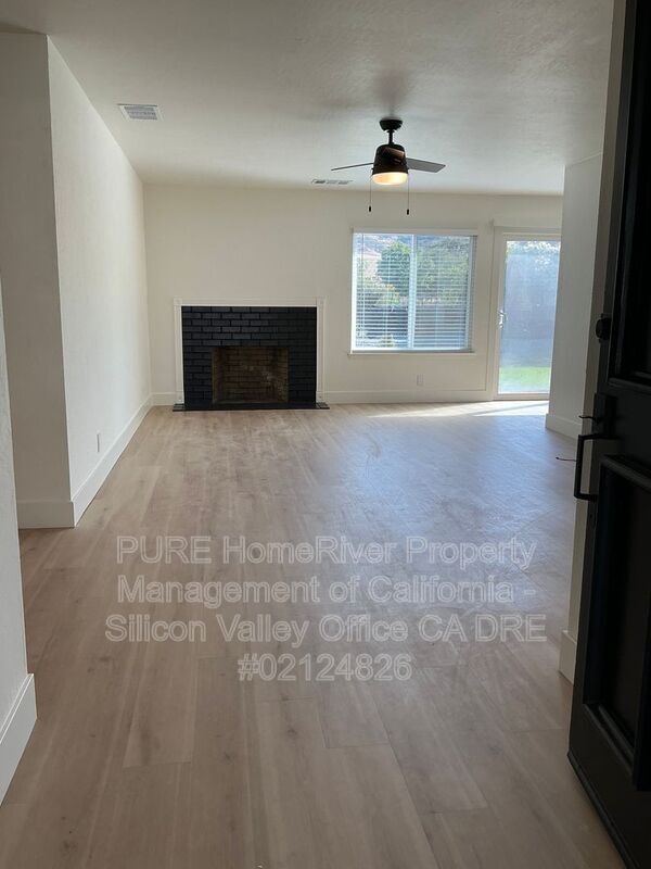Building Photo - 382 Madison Dr