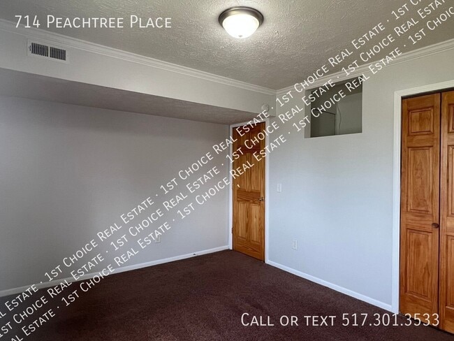 Building Photo - 714 Peachtree Pl