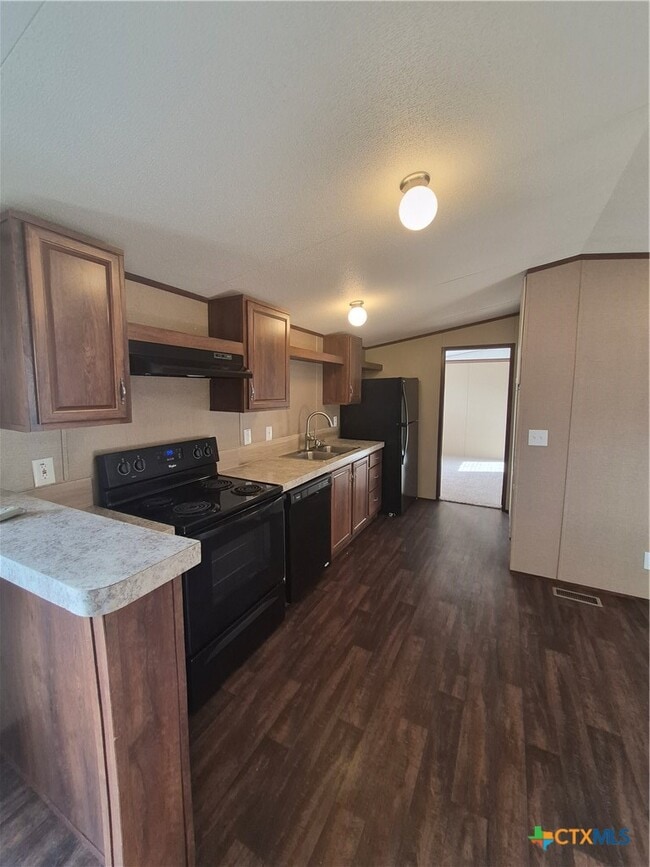 Building Photo - 1911 Wald Rd