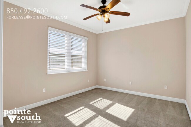 Building Photo - 612 Lost Key Dr