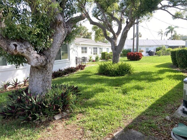 Building Photo - 6110 Coral Way