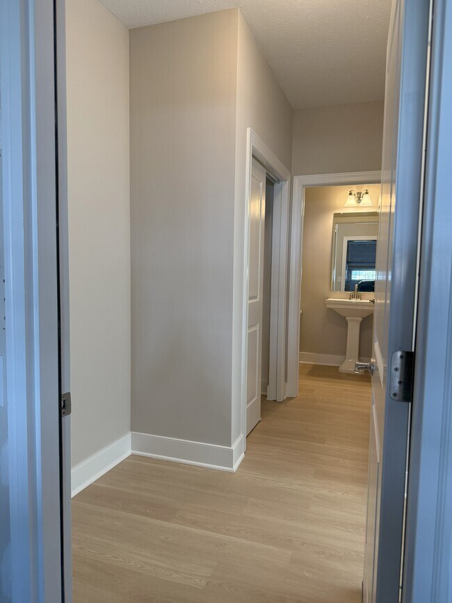 Building Photo - 3378 Ponderosa Trl