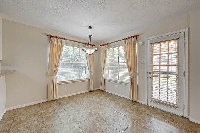 Building Photo - 1630 Berkoff Dr