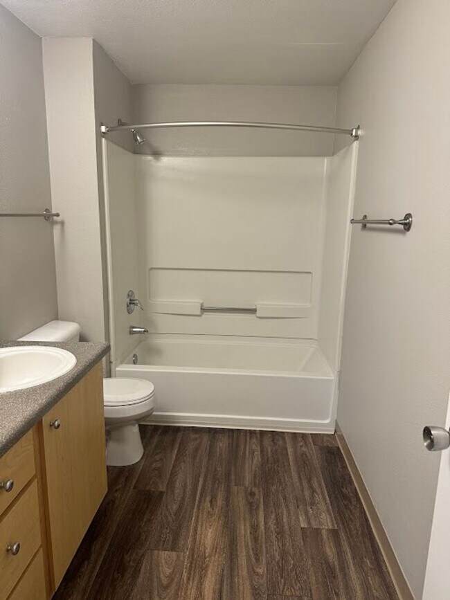 Building Photo - The ideal space to balance life, work and play.