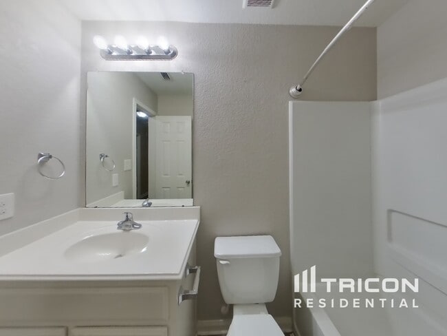 Building Photo - 11443 Coral Canyon