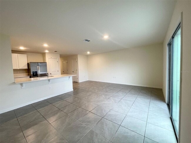 Building Photo - 8226 SW 67th Ave