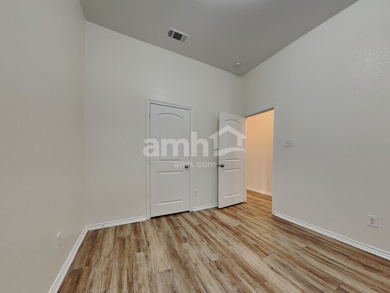 Building Photo - 1256 Rosedale Springs Ln