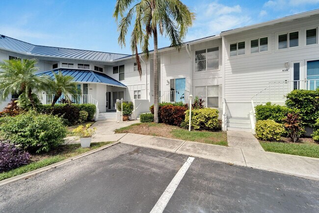 Building Photo - 840 Audubon Dr